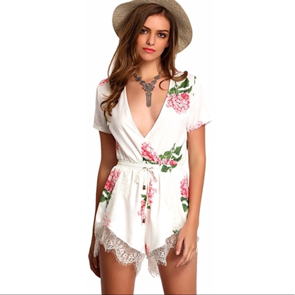 Beautiful women wrap front floral jumpsuit - Picture 1 of 7